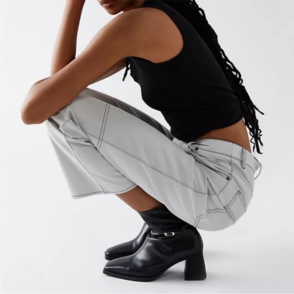 Free People The It Factor Vegan Leather Wide Leg Pants Off White Size 10 NWT - Picture 2 of 9